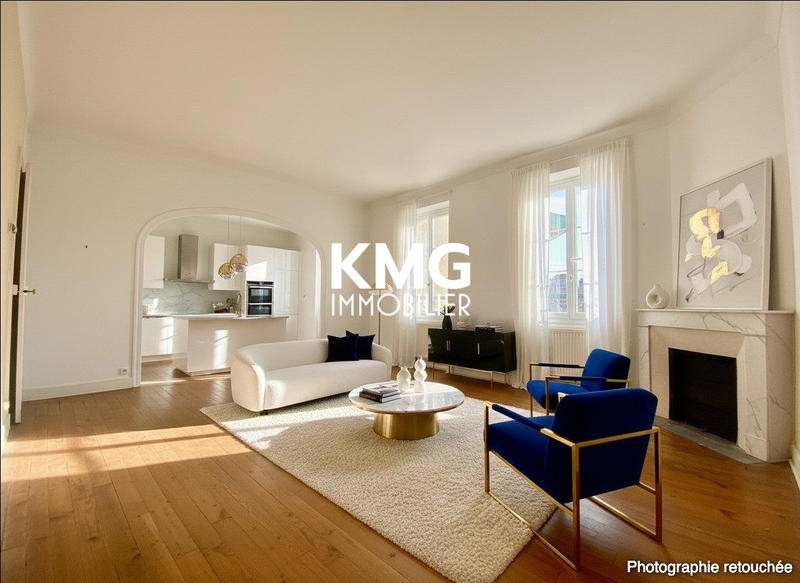 Appartement - 143 m² - 5 pièces