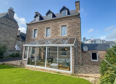 Maison de ville - 151 m² - 7 pièces