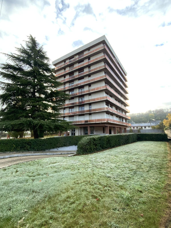 Appartement - 74 m² - 2 pièces