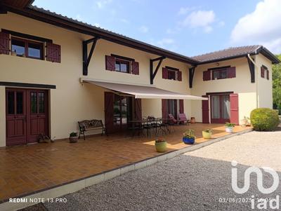 Maison de village - 239 m² - 7 pièces