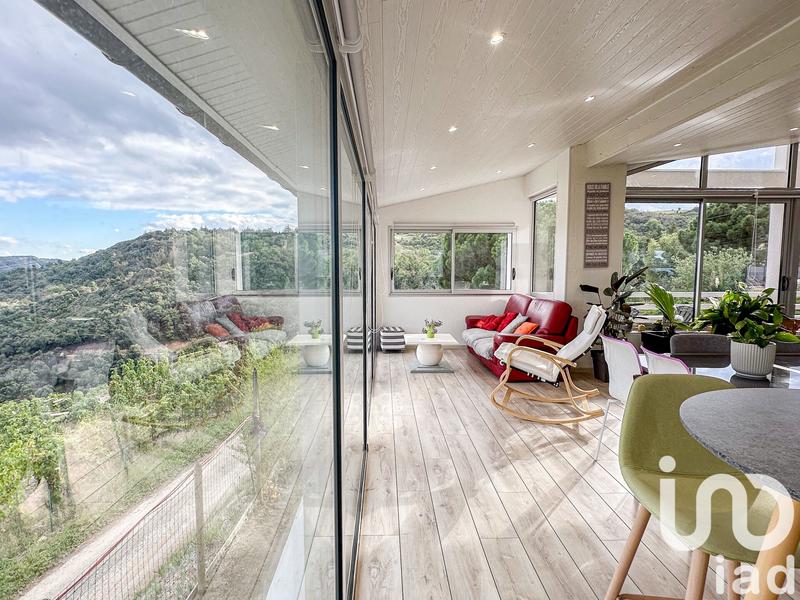 Maison - 220 m² - 9 pièces