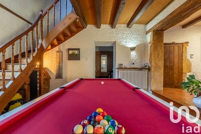 Maison - 277 m² - 9 pièces