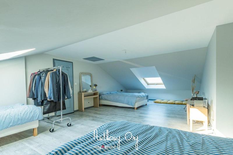 Maison d'architecte - 201 m² - 6 pièces