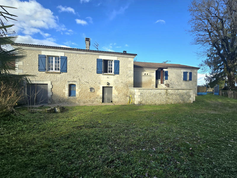 Maison ancienne - 145 m² - 4 pièces