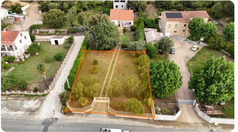 Terrain - 755 m²