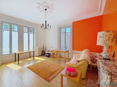 Appartement - 142 m² - 6 pièces