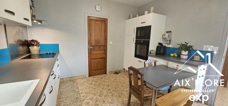 Maison - 140 m² - 5 pièces