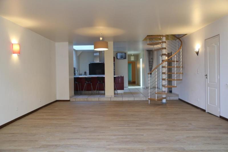 Duplex - 215 m² - 8 pièces