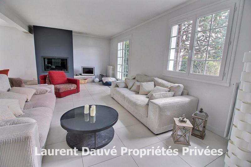 Maison - 162 m² - 7 pièces