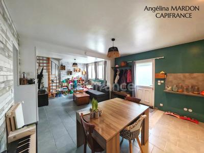 Maison de ville - 69 m² - 4 pièces