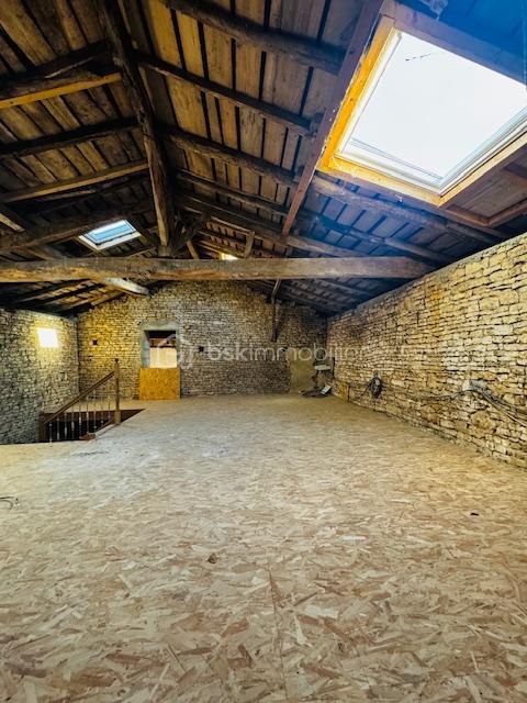 Maison - 98 m² - 6 pièces