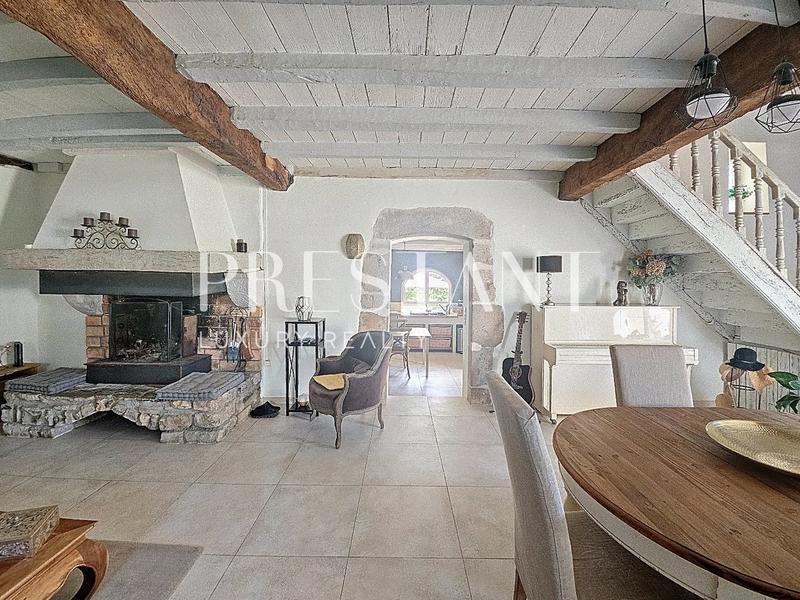 Maison - 152 m² - 5 pièces