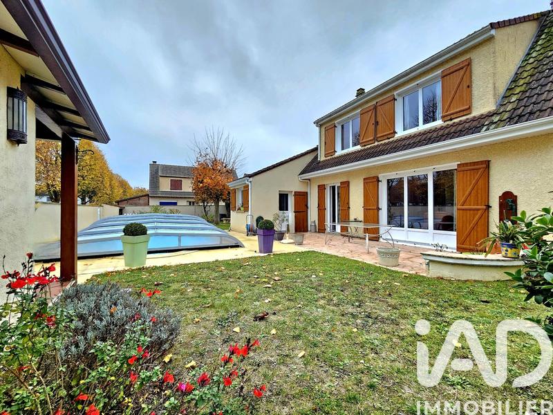 Maison - 110 m² - 5 pièces