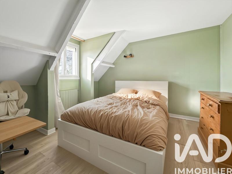 Maison - 280 m² - 8 pièces