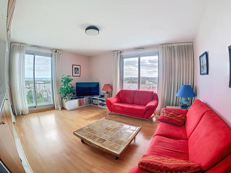 Appartement - 102 m² - 4 pièces