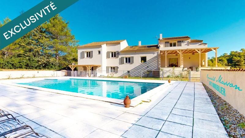 Maison - 430 m² - 15 pièces