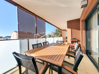 Appartement - 80 m² - 4 pièces