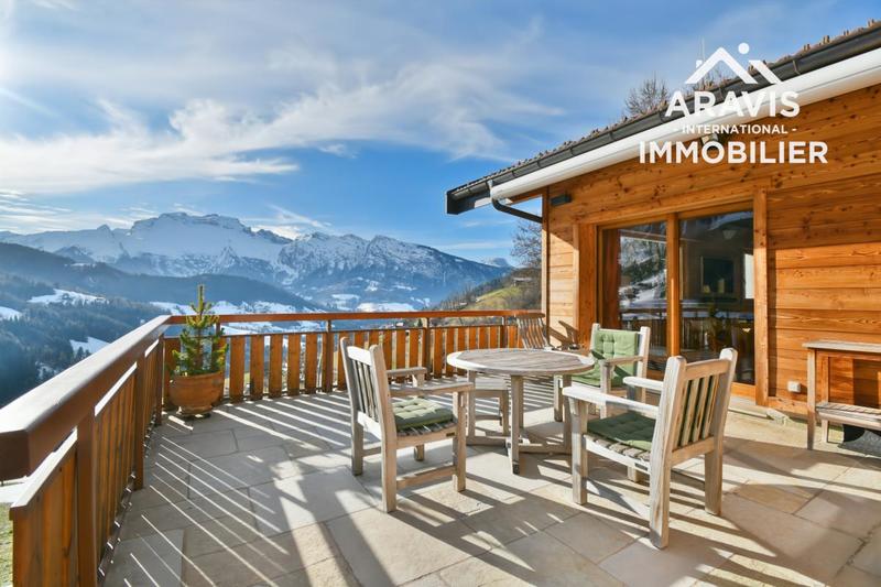 Propriété - 215 m² - 6 pièces