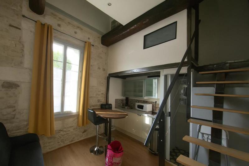 Appartement ancien - 75 m² - 4 pièces