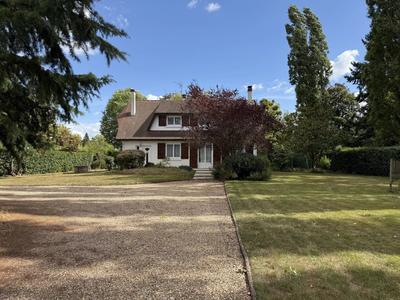 Maison - 142 m² - 7 pièces