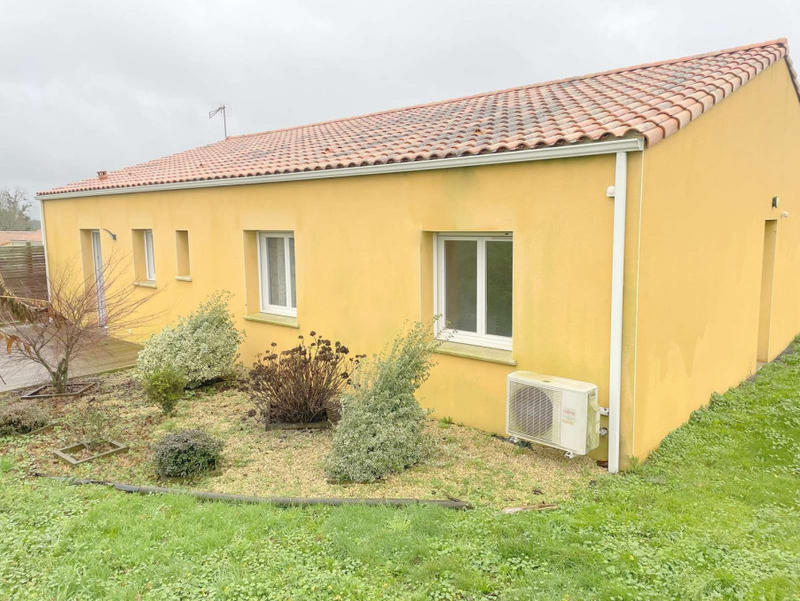 Maison - 85 m² - 4 pièces