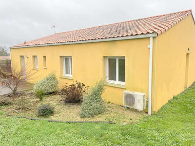 Maison - 85 m² - 4 pièces
