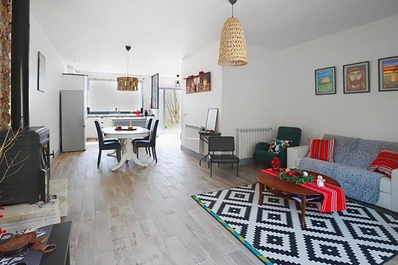 Maison - 180 m² - 6 pièces