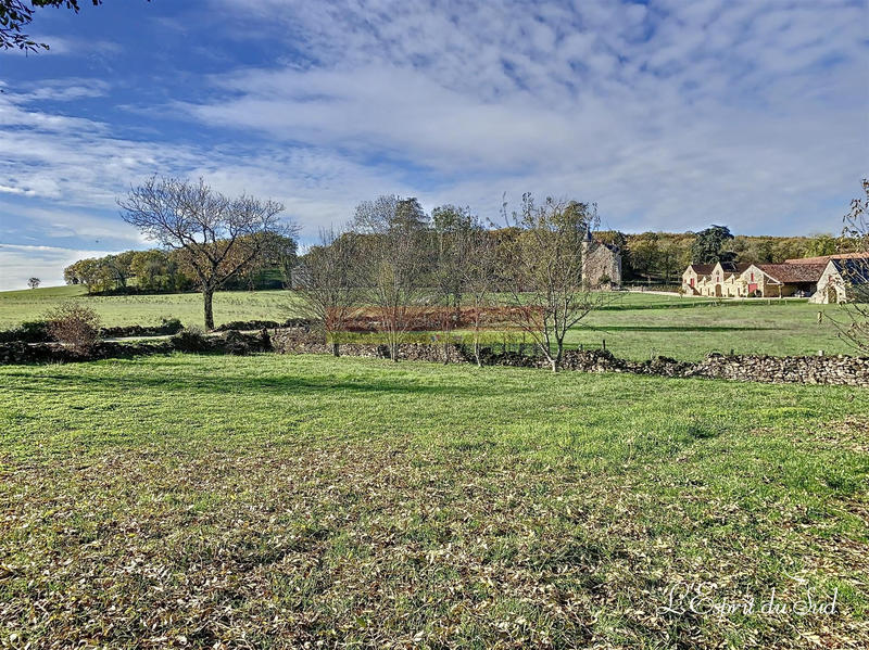 Maison traditionnelle - 216 m² - 8 pièces