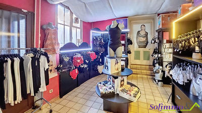 Fonds de commerce - Magasins - 200 m²