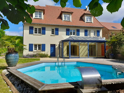 Maison - 340 m² - 14 pièces