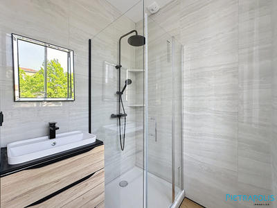 Appartement - 95 m² - 4 pièces