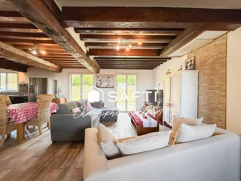 Maison - 213 m² - 12 pièces