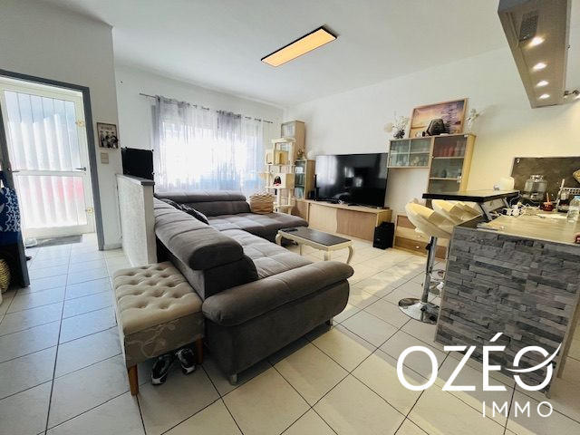 Maison traditionnelle - 105 m² - 4 pièces