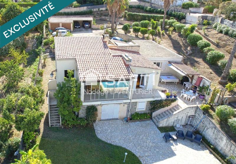 Villa - 357 m² - 8 pièces