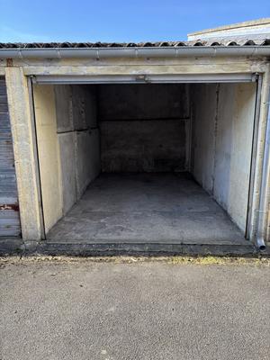 Parking / Garage - 15 m²