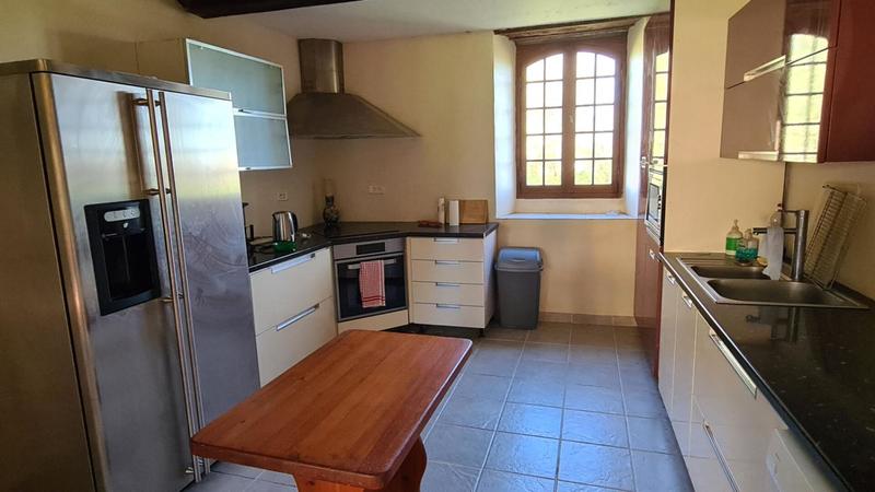 Maison - 215 m² - 6 pièces