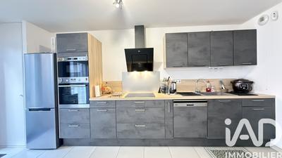 Appartement - 77 m² - 4 pièces