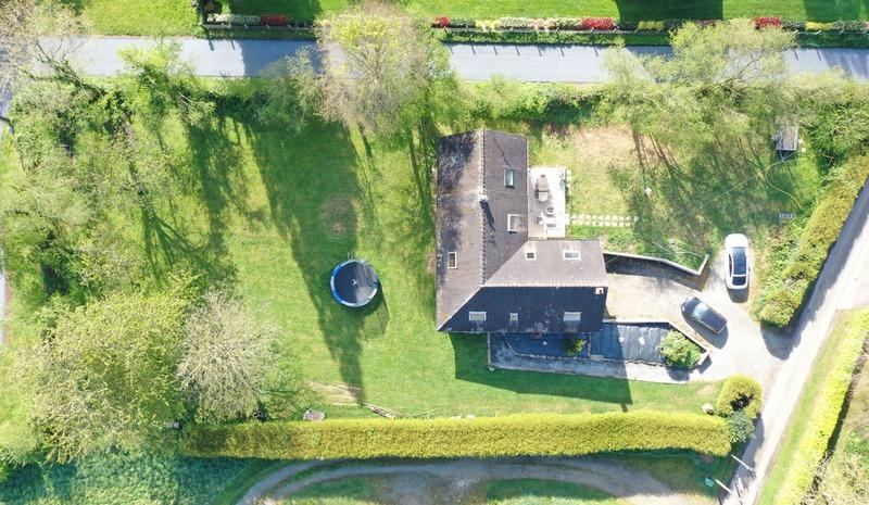 Pavillon - 160 m² - 6 pièces