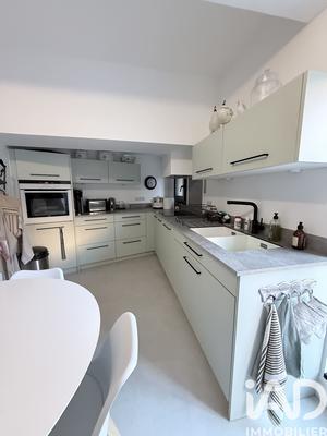 Maison - 163 m² - 5 pièces