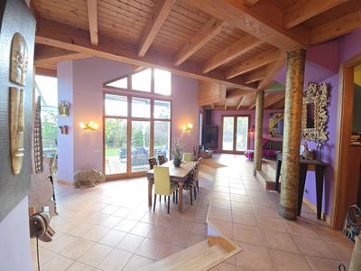 Villa - 230 m² - 6 pièces