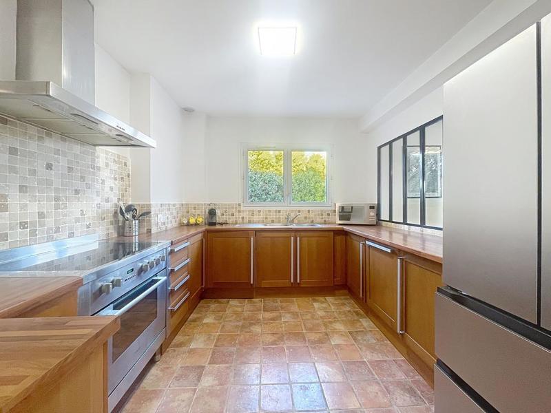 Appartement - 98 m² - 4 pièces