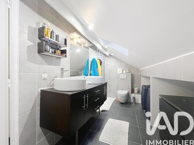 Maison - 140 m² - 6 pièces