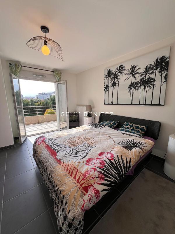 Appartement - 82 m² - 3 pièces