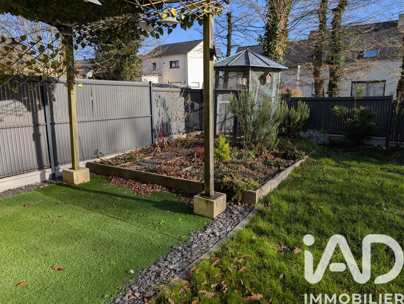 Maison - 96 m² - 5 pièces