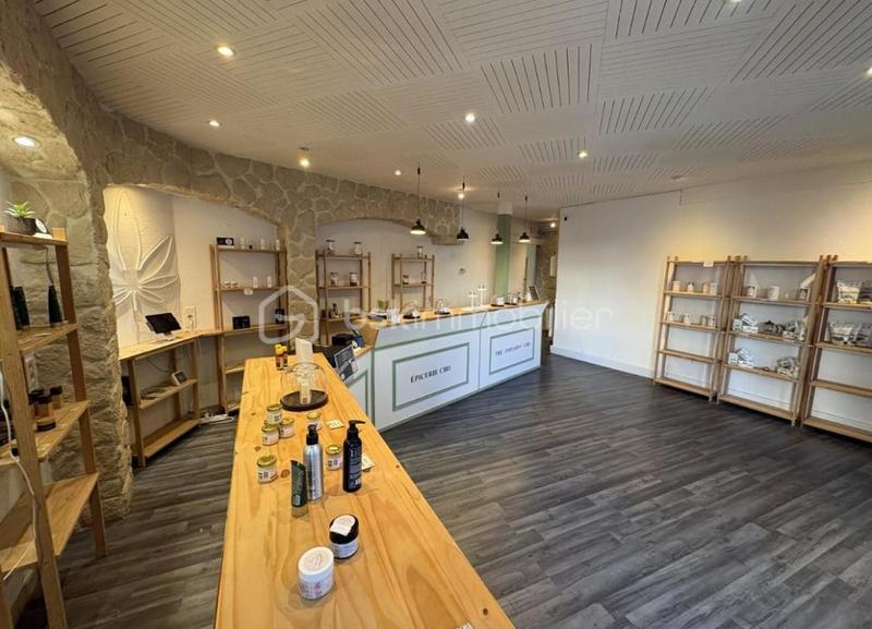 Immeuble - 145 m² - 5 pièces