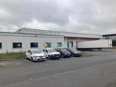 Local d'activité / Entrepôt - 2 800 m²