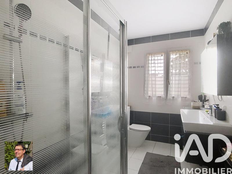 Maison - 98 m² - 5 pièces