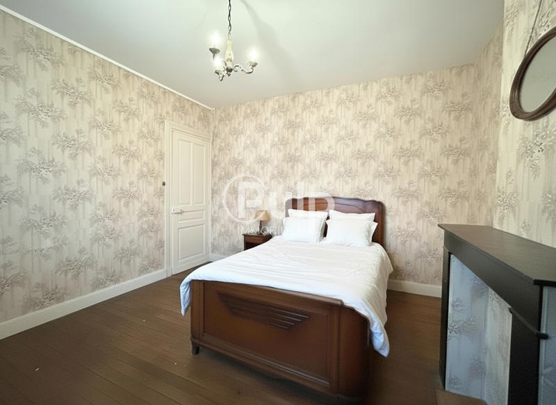 Maison - 165 m² - 5 pièces