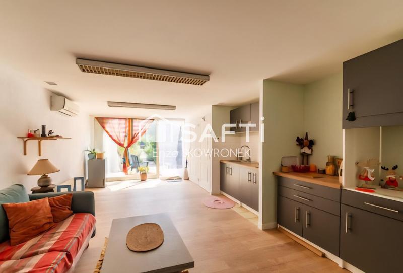 Maison - 241 m² - 5 pièces