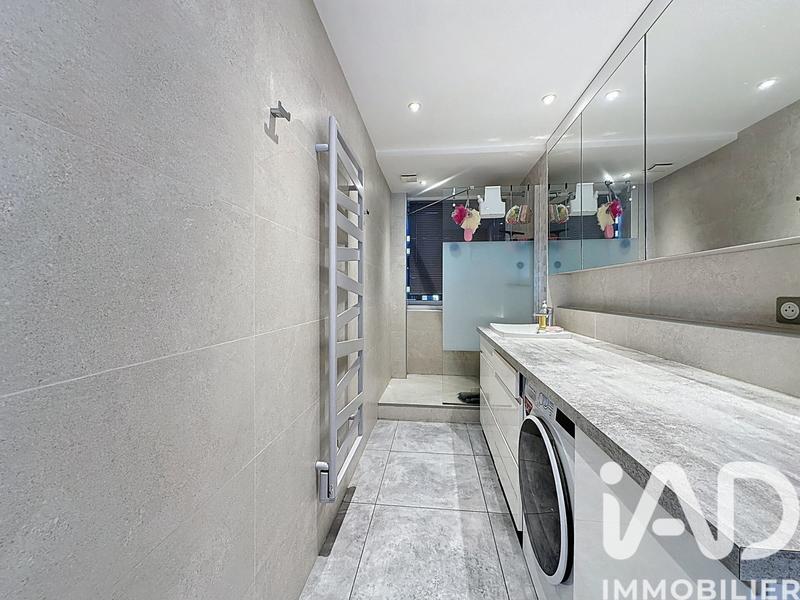 Appartement - 90 m² - 4 pièces